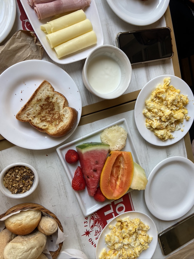 Opções de Café da Manhã Fora dos Parques